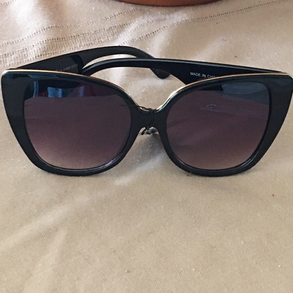 🔥CLASSY SUNGLASSES/COGNI-WEAR SALE - Picture 2 of 8
